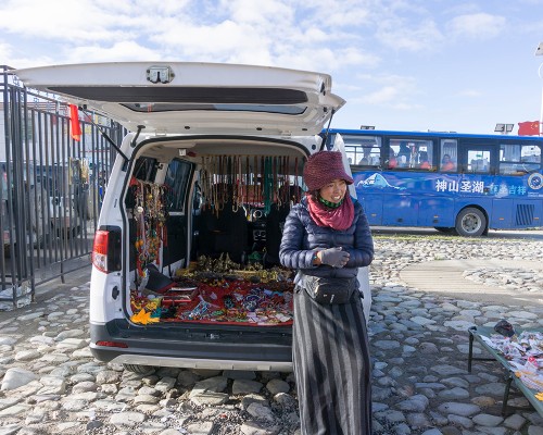 Tibetan Lady Beautiful Shop On The Way To Kailash